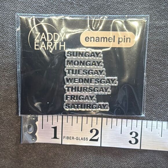 ZADDY EARTH Enamel Pin Sungay Mongay Tuesgay Wednesgay Thursgay Frigay Saturgay - Picture 2 of 4
